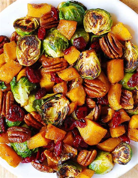 You can even have them help with shaping the ball, rolling it in chopped nuts and adding the final turkey touches. 20 Thanksgiving Appetizers To Impress Your Guests