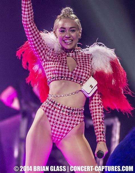 Miley Cyrus Miley Cyrus Packed The KFC Yum Center With A Flickr
