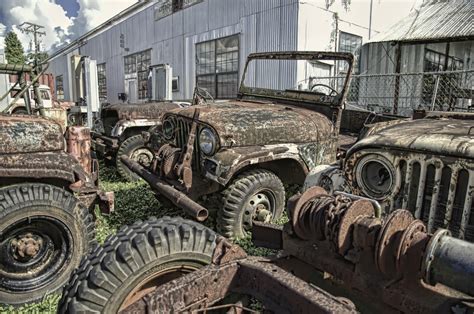 Real Drivers Share Stories Of The Junker Cars That Ruined Their Lives