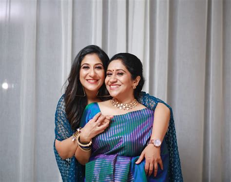 Singer Shweta Mohan Shared Photos With Mother Sujatha Mohan And Father Mohan Singers ഈ