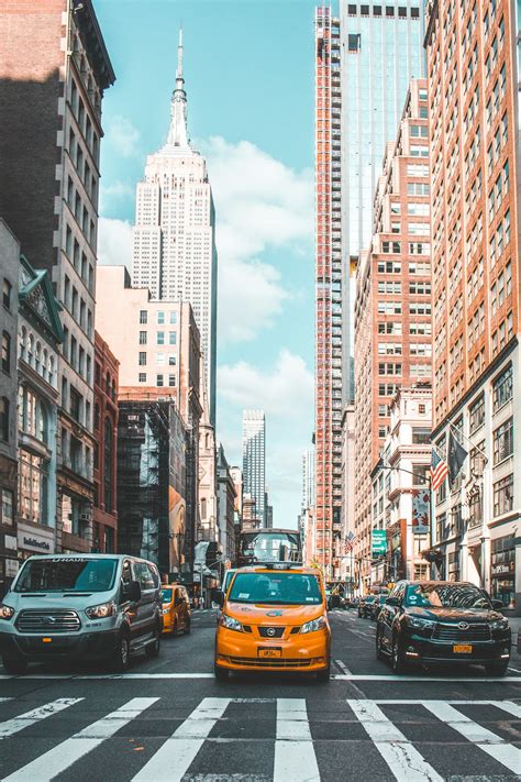 Cross Street Pictures Download Free Images On Unsplash