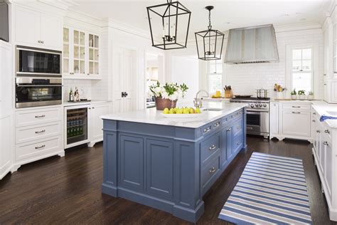 White kitchen dark hardwood floors hvidt kokken inspiration. 200 Beautiful White Kitchen Design Ideas - That Never Goes Out of Style