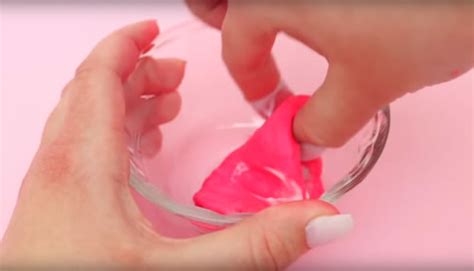 This slime without borax or liquid starch recipe is perfect for making with the little kids. DIY Slime Without Glue Recipe | How To Make Homemade Slime WITHOUT Glue or Borax or Cornstarch ...