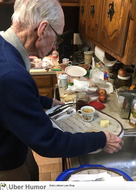 My 92 Year Old Grandpa Takes My 91 Year Old Grandma Dinner In Bed Every