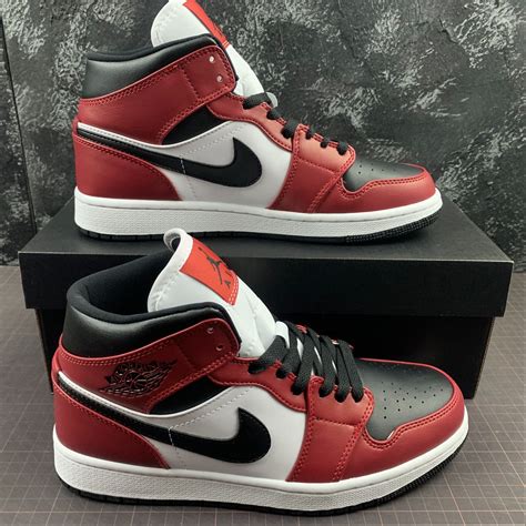 Nike Air Jordan 1 Mid Chicago Black Toe Nuevo Instagram Footzonespain2