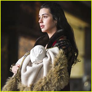 Reign Recap Mary Did The Ultimate Thing For Her Newborn Son