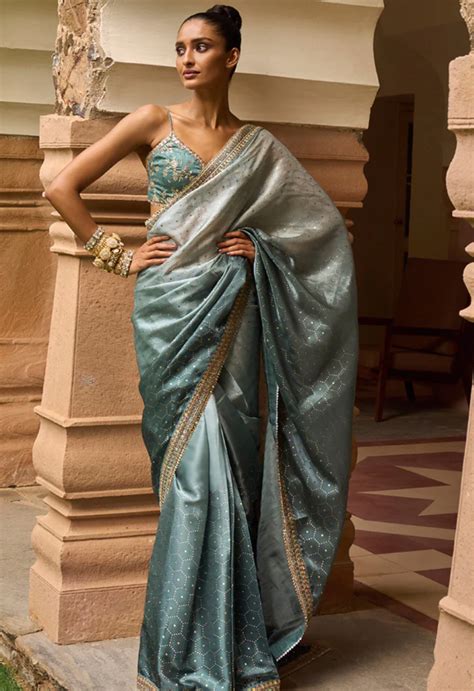 50 Unmissable Fresh Indian Saree Styles To Try In 2024