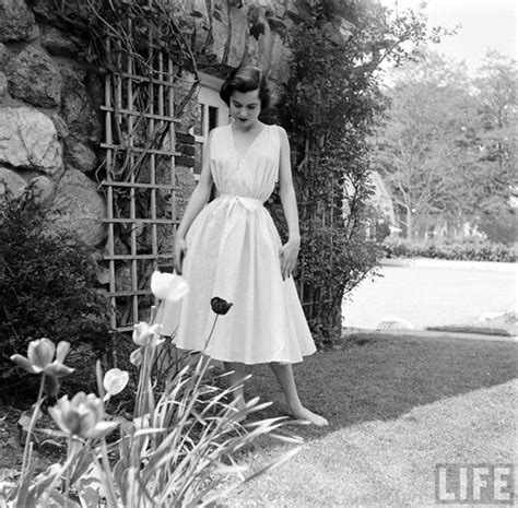 Nina Leen Life Magazine 1952 Life Magazine 50s Fashion Historical
