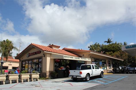 You want to serve a few different options that enhance the experience of the fish without overpowering it. Local Wally's Blog to San Diego: March 2012