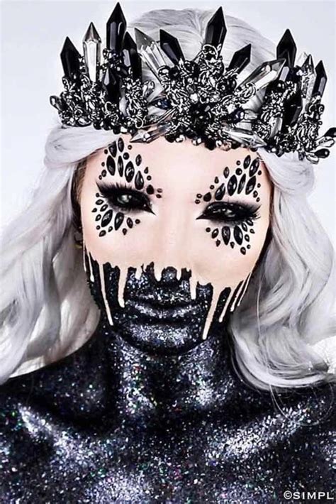Creepy Black Queen Makeup Look Blackqueen Makeupideas Creepy