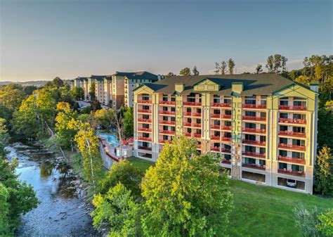 Luxury Condos In Pigeon Forge Tennessee Riverstone Resort And Spa