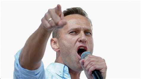 alexei navalny doctor not ruling out russian opposition leader has been poisoned world news