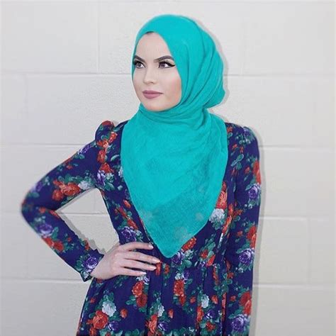 Unique Hijabs On Instagram “a Pop Of Color Omayazein In Our