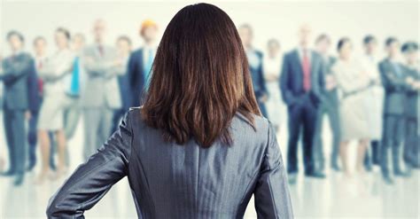 A női vezetők aránya emelkedik a nagy tanácsadó cégeknél, ha lassan is