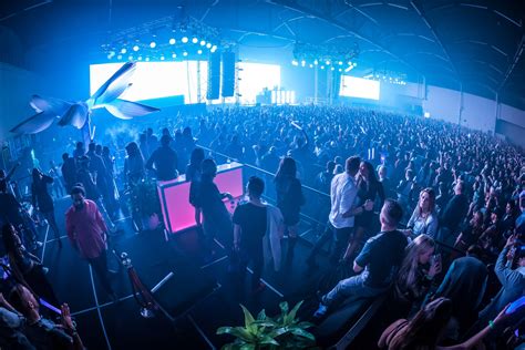 4 Ways To Enhance Your Concert Stage Design Onstage Systems