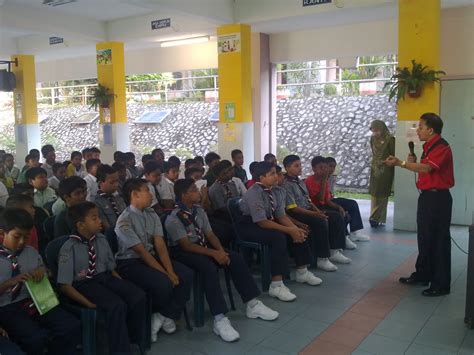 Menjadi rakan yang peka kepada perasaan orang lain dan keadaan sekeliling. SK STOWELL: PROGRAM PEMBIMBING RAKAN SEBAYA