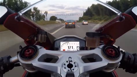 The bmw s1000rr was a class leading engine 10 years ago, and it still makes more power than a 2017 cbr1000rr and is equal if not a tad under many 2021 models in terms of power and torque. Top Speed Ducati 1299 Panigale Vs BMW S1000RR Vs KAWAZAKI ...
