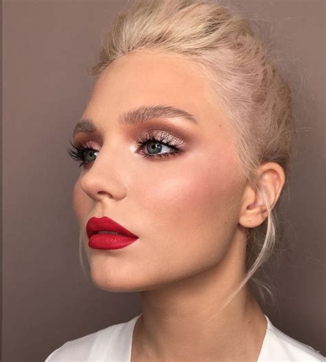makeup artist from russia en instagram “Второй день повышения в Воронеже 😍😍😍 Как вам лапули
