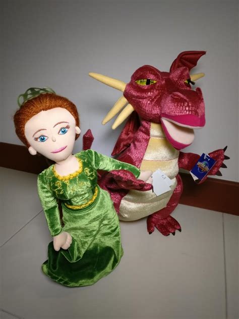 Price Reduced Universal Studios Shrek Dragon And Princess Fiona Plush