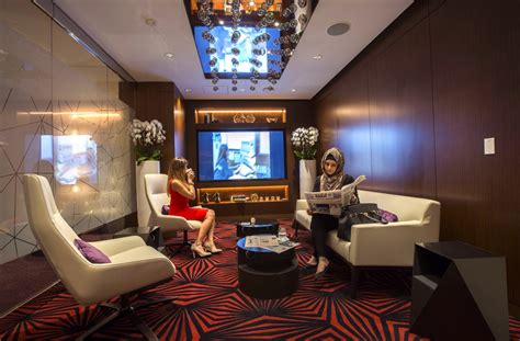 Etihad Airways Opens first U.S. West World-Class Premium Lounge at LAX - Dave's Travel Corner