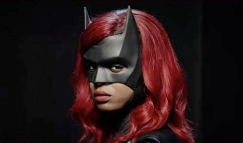 Javicia Leslie Suits Up As The Cws New Out Lesbian Batwoman First Look Towleroad Gay News