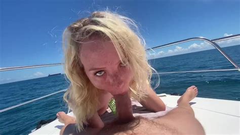 Sexy Teen Dixie Lynn Gives Deep Throat And Great Fuck On Boat To