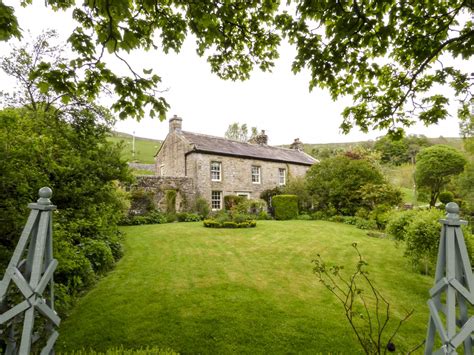 Hilltop House Starbotton Yorkshire Dales Self Catering Holiday