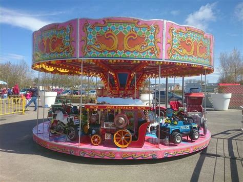 Pin By Brock On Fairground Art Amusement Park Rides Fun Fair Carousel
