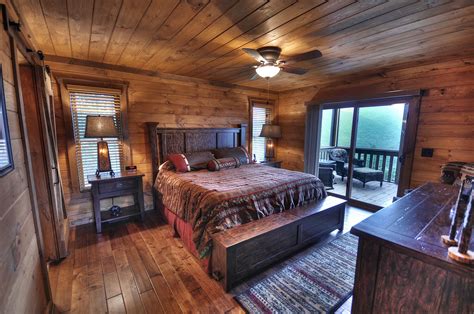 From kitchens to living rooms and beyond, discover inspiration with the top 60 best log cabin interior design ideas. Bedroom Photo Tour | Above the Clouds Cabin, Blue Ridge, GA