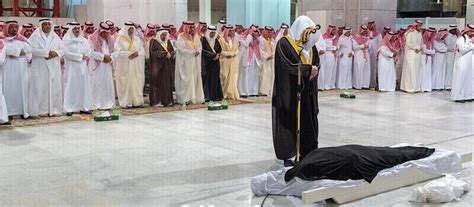 يقرأ الإمام في صلاة الجنازة دعاء الاست