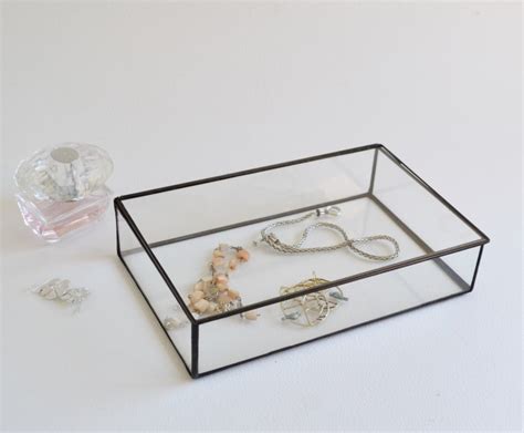 4 Of The Most Important Types Of Jewelry Display Cases Zen Merchandiser