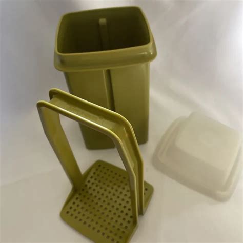 Vintage Tupperware Pickle Holder Deli Olive Keeper Avocado Green