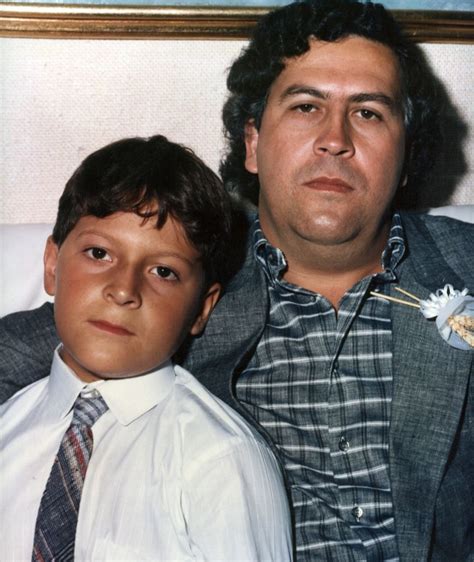 Dezember 1993 in medellín) war ein kolumbianischer drogenbaron, drogenschmuggler und terrorist. Sohn von Drogenboss Pablo Escobar packt aus - „Ich lebte ...