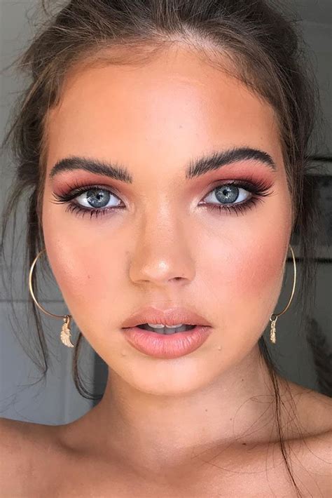 30 Spellbinding Bridesmaid Makeup For Every Woman Page 11 Of 11