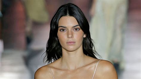 Kendall Jenner Wore Hair Extensions To Drakes Birthday Party Allure