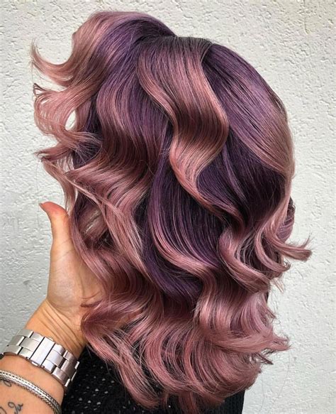 During the dyeing process, the hair is damaged and the cuticle (the surface of the hair) can be chipped, making it appear rough or dull. #salefacil | Hair color options, Wash out hair dye, Long ...