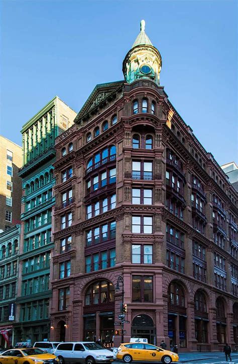Sumptuous Corner Loft In New York Citys Historical Msi Building