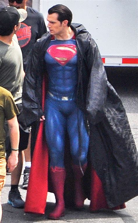 Supermans Back See Henry Cavill In Full Costume On Set In Detroit E