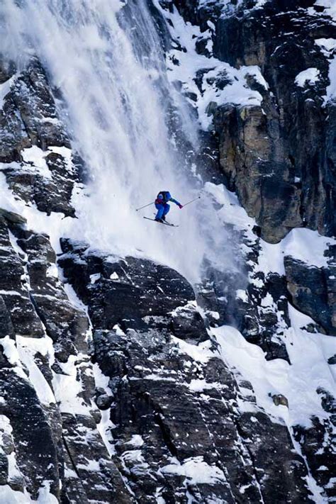 Freeride world tour 2018 winning snowboard ride with sammy luebke.red bull. Adventure_Magazin / Freeride World Tour 2012