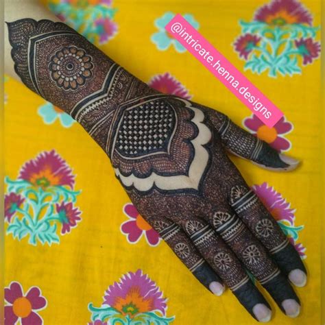 Glove Mehndi Design For Bride 2021 Gorgeously Flawed