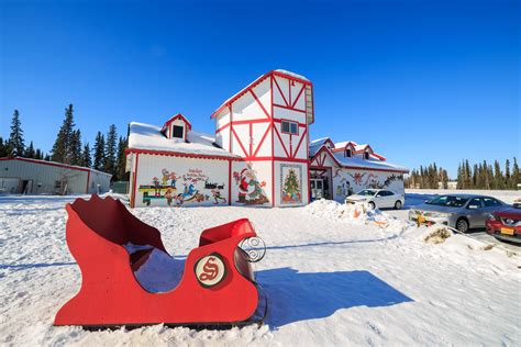 Five Christmas Towns That Celebrate The Holidays Year Round