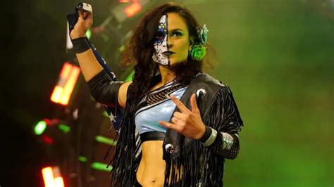 thunder rosa acknowledges aew star s support for in ring return