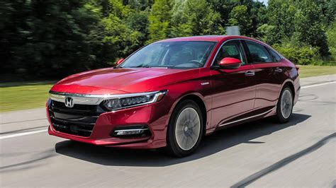 Msrp and invoice price goes from $21,573 to $32,728. 2018 Honda Accord Hybrid: A great midsize sedan that just ...