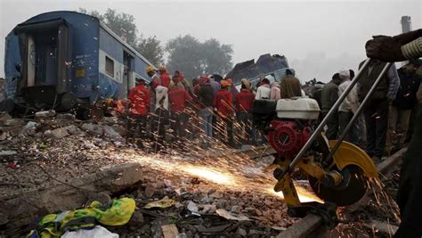 Rescuers Finish Search Of Indian Train Wreck 133 Dead