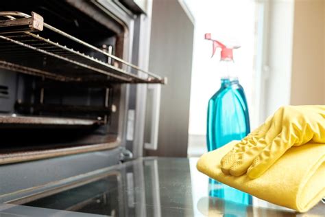 Kitchen Cleaning Guides Is A Dirty Oven Affecting Your Cooking Success
