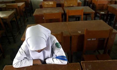 Plan To Test Indonesian Schoolgirls For Virginity Scrapped After Outcry Indonesia The Guardian