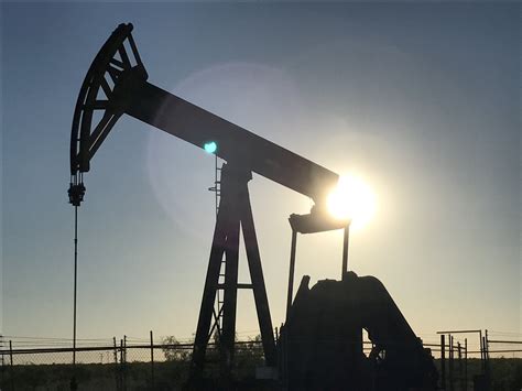 Us Oil Rig Count Rises By Six In Latest Week Wsj