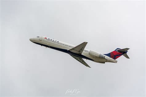 Delta Air Lines Boeing 717 2bdn982at At Minneapolissain Flickr