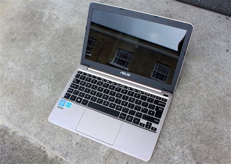 Asus E200ha Review The Best Looking 200 Laptop Available Windows