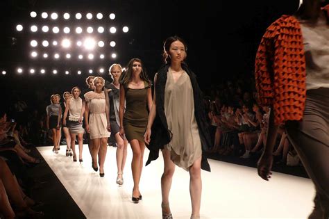 Fashion Shows Held In Across The Worldwhat Is A Fashion Show How To